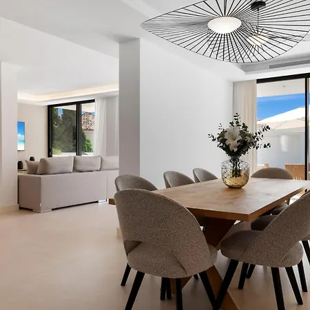 Villa 20600 - Luxurious Beachside Near *
